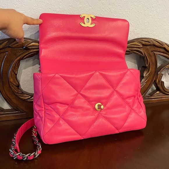 Chanel 19 Flap Large Neon Pink Chain Bag Handbag Shoulder CC Quilted - Picture 8 of 17